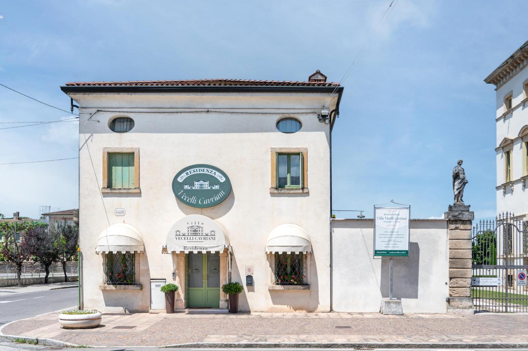 Residenza Villa Vecelli Cavriani Mozzecane エクステリア 写真